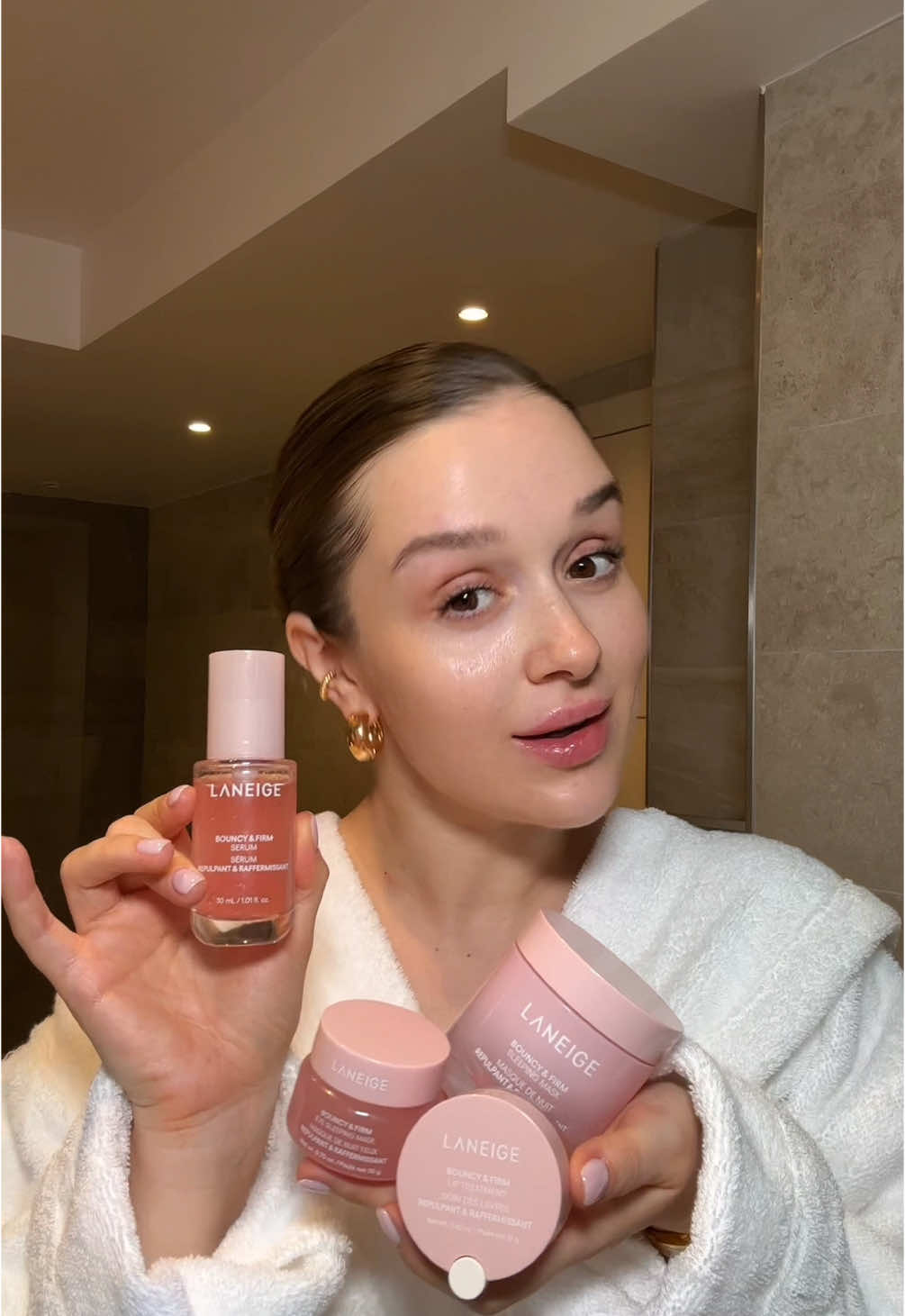 TikTok post by @sephoraturkiye for LANEIGE. Caption reads: #işbirliği ✨ Cam cilt isteyenler buraya! ✨ ....