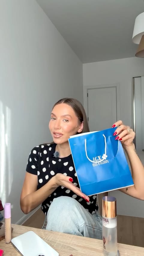 Instagram post by @gvantsa.macharadze for Wolt. Caption reads: @wolt.georgia -ზე Black Friday დაიწყო! 🩵.