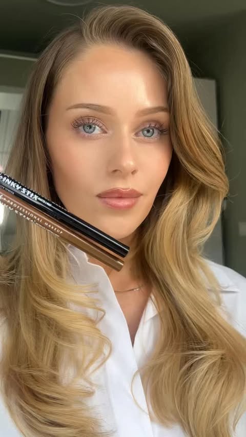 Instagram post by @marenlouiise for NYX Professional Makeup Nordics. Caption reads: Advertisement for @nyxcosmeticsnordics What’s your....