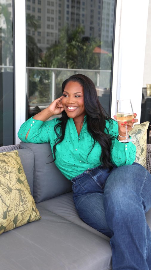 Instagram post by @emmyypetit for J.Jill. Caption reads: #ad #JJillStyle One thing about me … my life is....