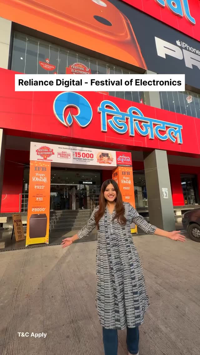Instagram post by @kanpur.wale for Reliance Digital. Caption reads: “Kanpurites, Iss Festival Season , Reliance....