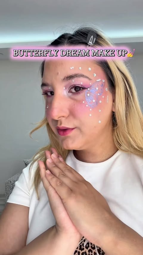 Instagram post by @minesugungor for L'Oréal ContentPRO. Caption reads: Butterfly dream make up yapıyoruz 💄....