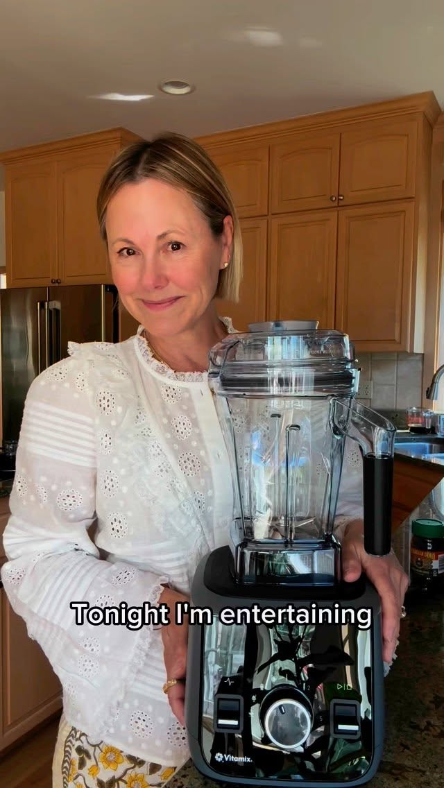 Instagram post by @lynette.marcus for Vitamix. Caption reads: #ad I’m using my @vitamix Ascent 2 blender to....