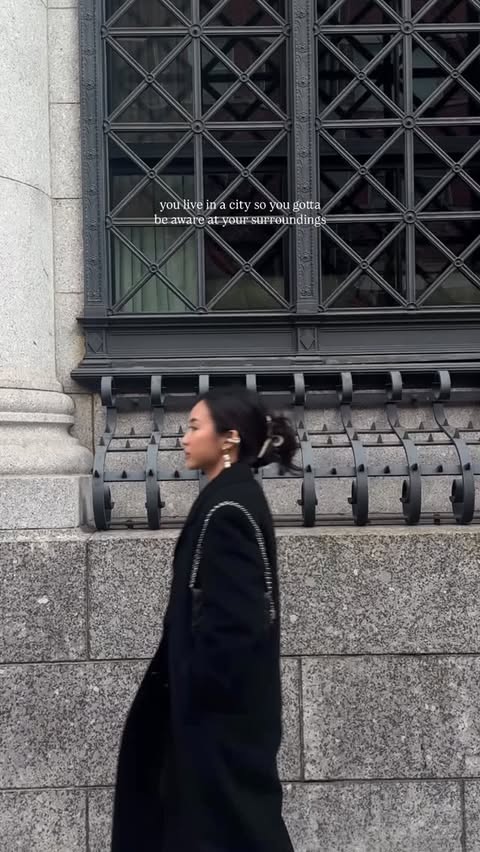 Instagram post by @thatsannette for Shokz. Caption reads: [...] sound for my walks. #clipplaygo #beopen....