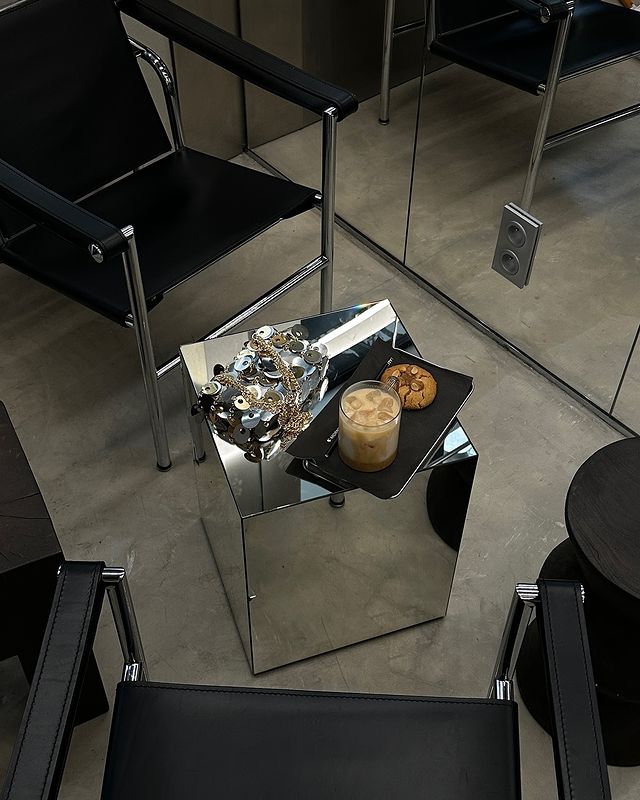 Instagram post by @melissa_thiebaut for Bruna The Label. Caption reads: Small dump of the month 🪩
1 - best coffee....