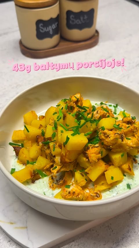 Instagram post by @missgabyte for Žemaitijos pienas. Caption reads: Labai puiki pietų / vakarienės idėja, kurios....