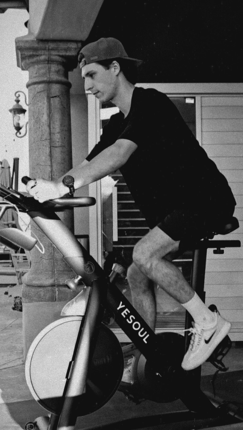 Instagram post by @corbinleaverton for YESOUL FITNESS. Caption reads: Locked in with the new @yesoulfitness.official G1M....