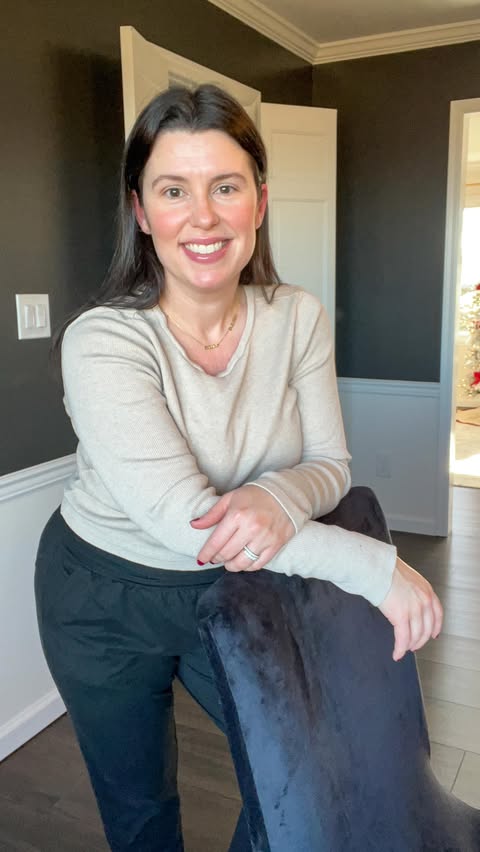 Instagram post by @njjessica for Neutrogena. Caption reads: [...] wha Lisa brought to my house!....