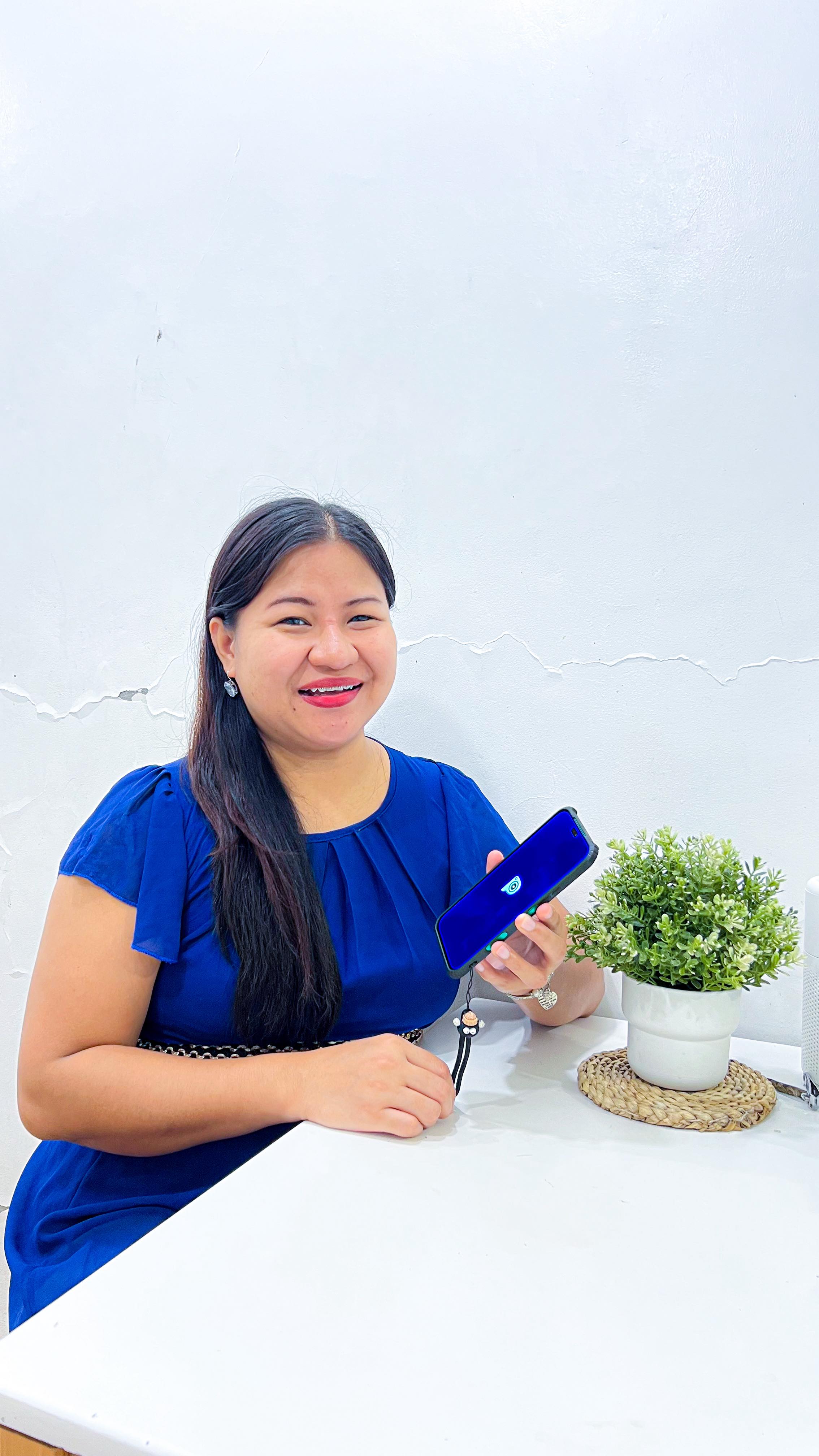 Instagram post by @dearmomsph for Partipost. Caption reads: Dear Moms, Proud Partiposter for almost 4 years!....