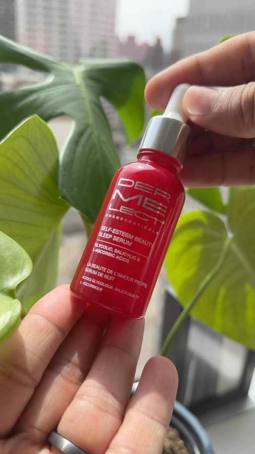 Instagram post by @cosmopolitips for Dermelect. Caption reads: Wake up to radiant, confident skin with @dermelect....