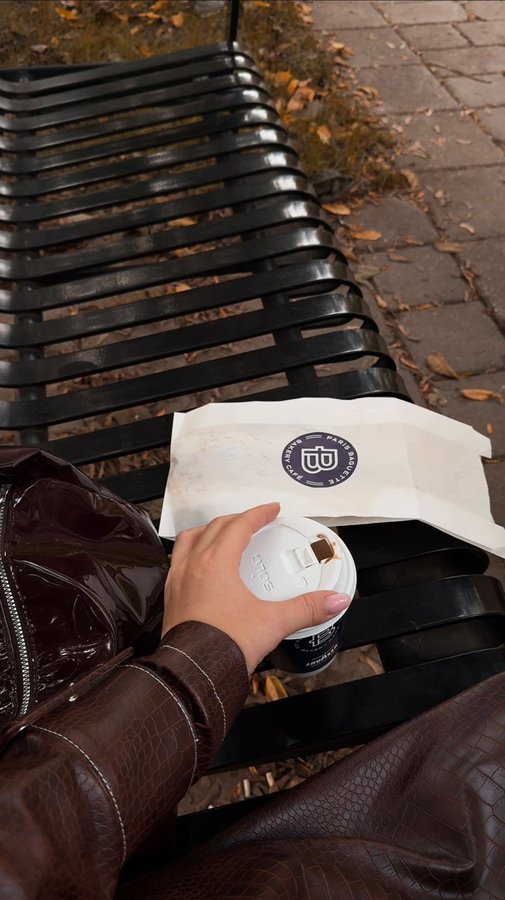 Instagram post by @diana_miroshnikova for StyleWe. Caption reads: My favorite little company every day ♥️✨
Look....