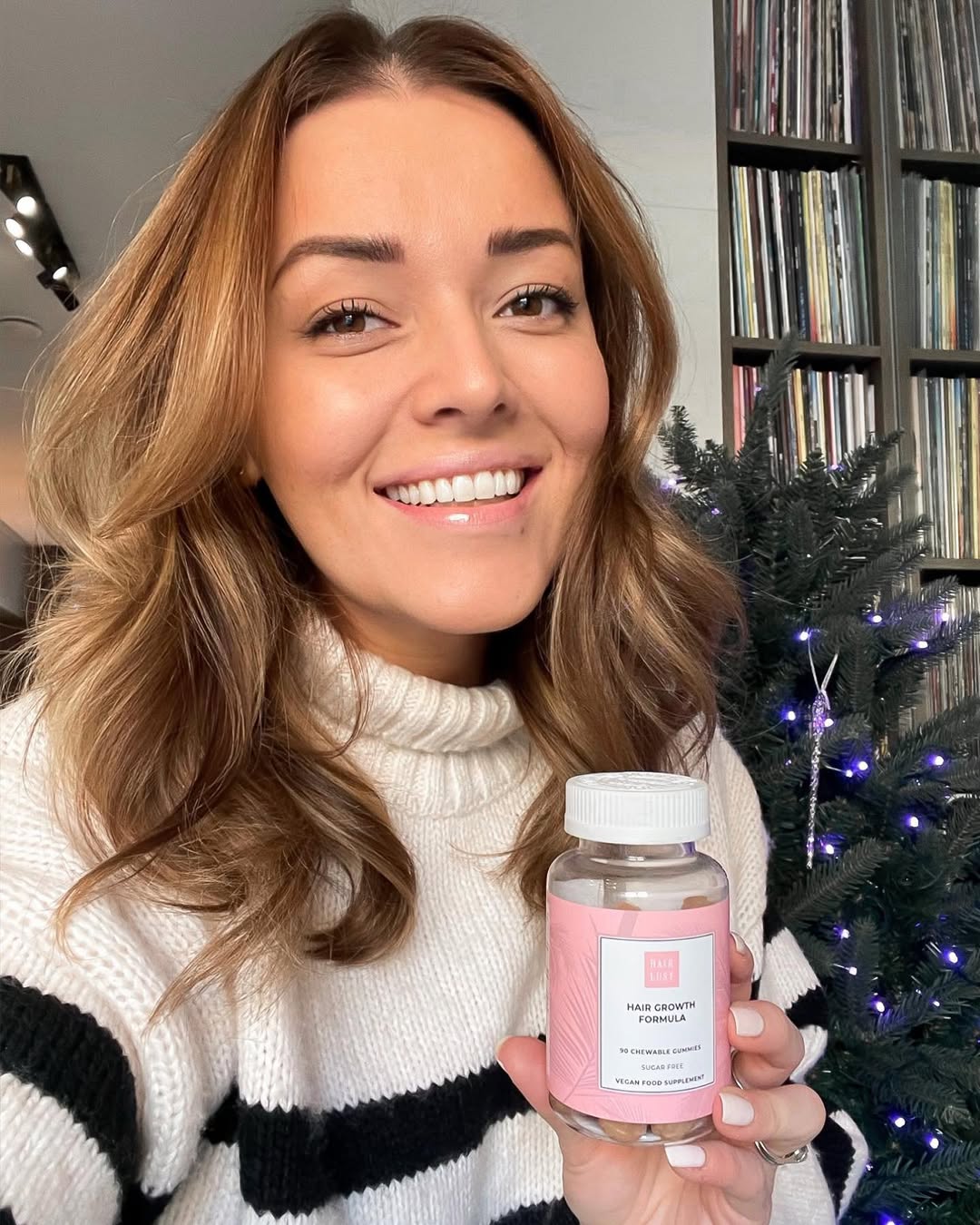 Instagram post by @beautygloss for Hairlust. Caption reads: Ik neem alweer driekwart jaar @hairlust....