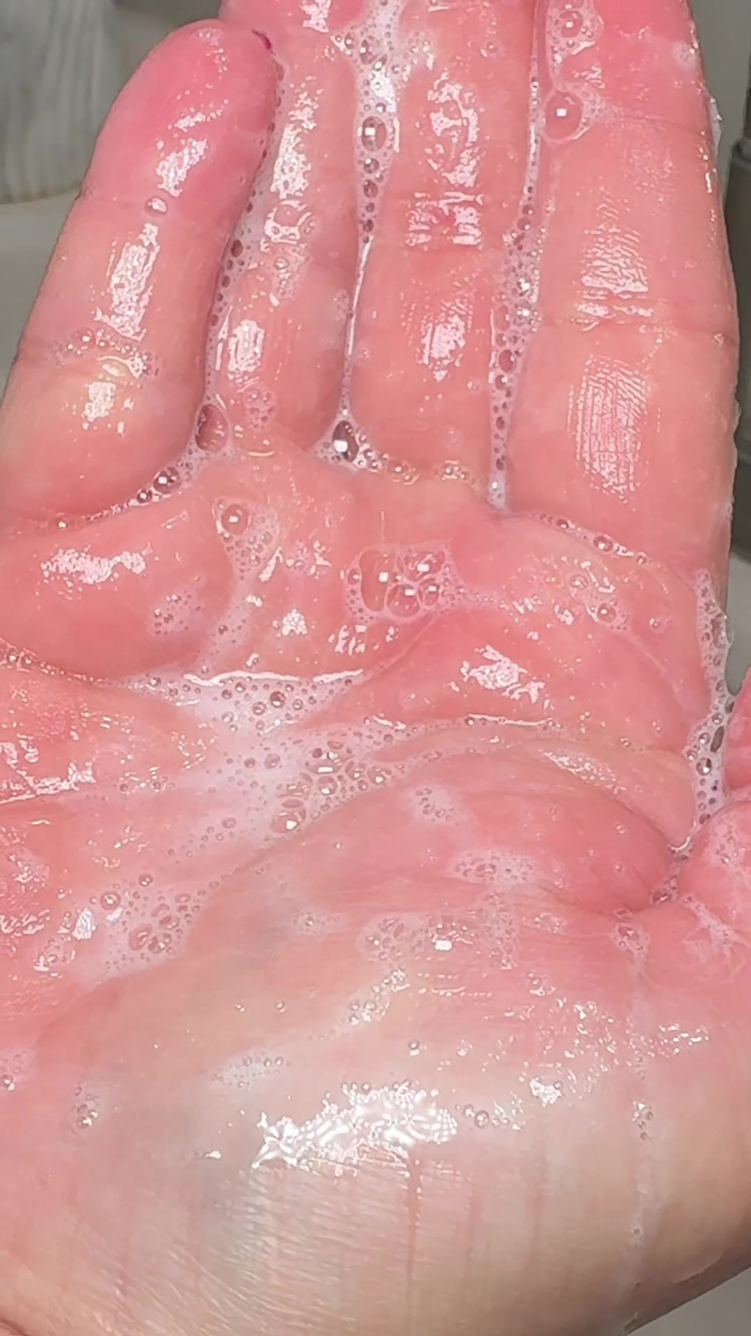 TikTok post by @lisacorral28 for O Positiv. Caption reads: @O Positiv Jabón creado por ginecóloga para la....