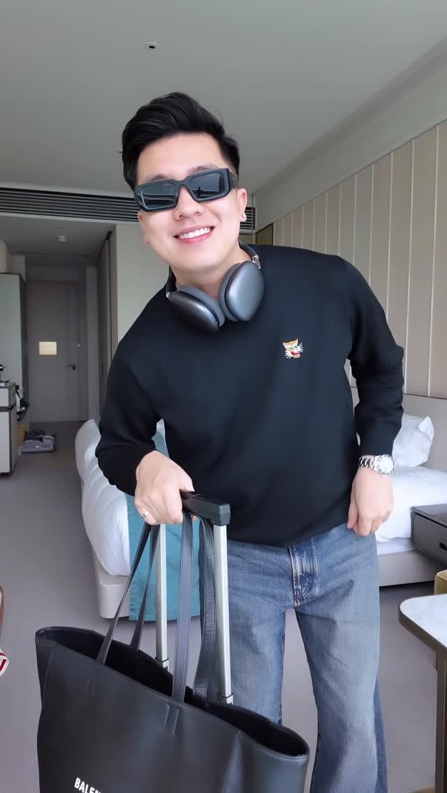 Instagram post by @kimpoyfeliciano for Onitsuka Tiger. Caption reads: [...] my new favorite shoes from @onitsukatigerph....