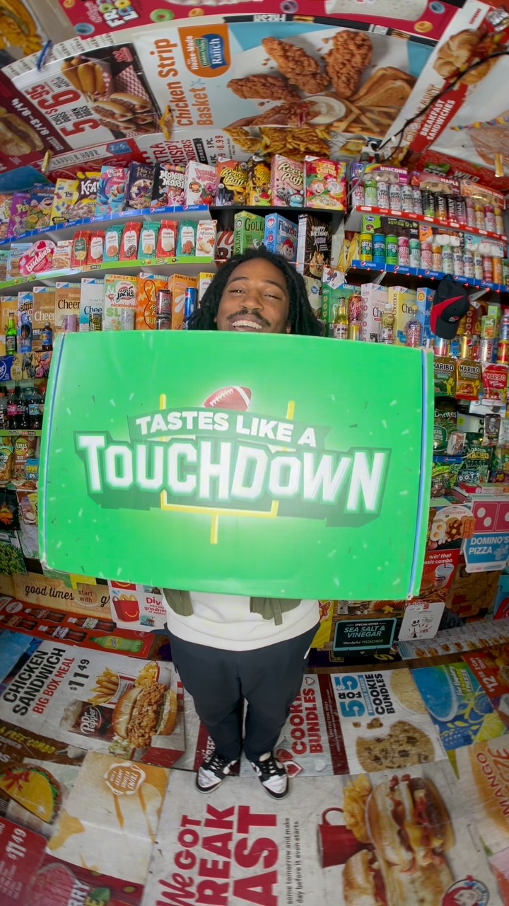 Instagram post by @thesnackinshack for Cheerios. Caption reads: We got a box from @generalmills, let’s open it up....