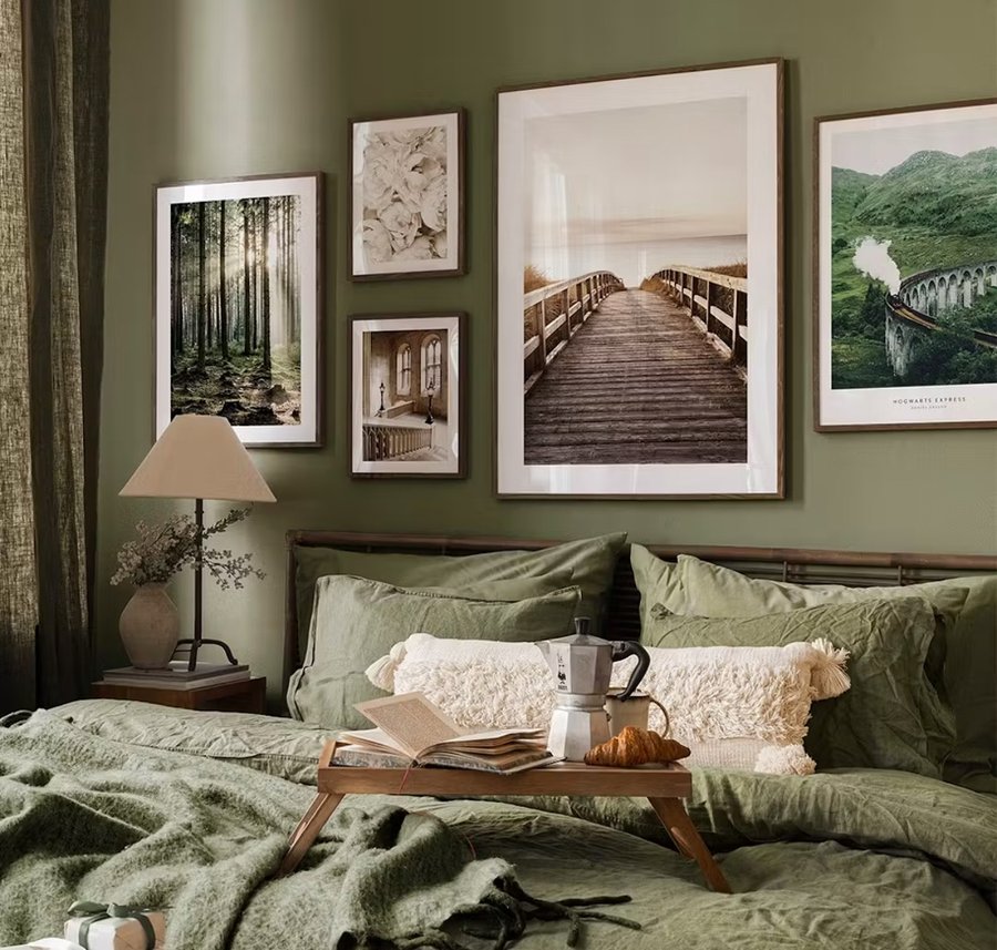 Instagram post by @homebyhn for Poster Store. Caption reads: Extra 35% off with the code 🌟CCRAN🌟on....