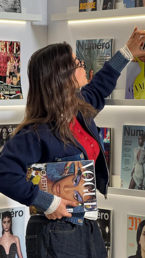 Instagram post by @gattoni.jd for Courir. Caption reads: With my girls for the Nike Field General by....