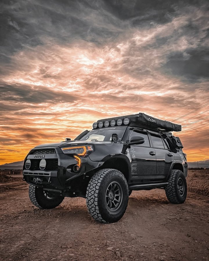 Instagram post by @tataro4runner for RinseKit. Caption reads: Starve your distractions >> Feed your focus....