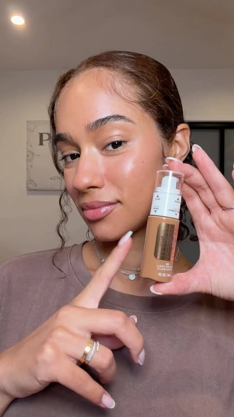 Instagram post by @lalatheislandgal for COVERGIRL. Caption reads: [...] I can’t make it to the beach 🏖️✨....