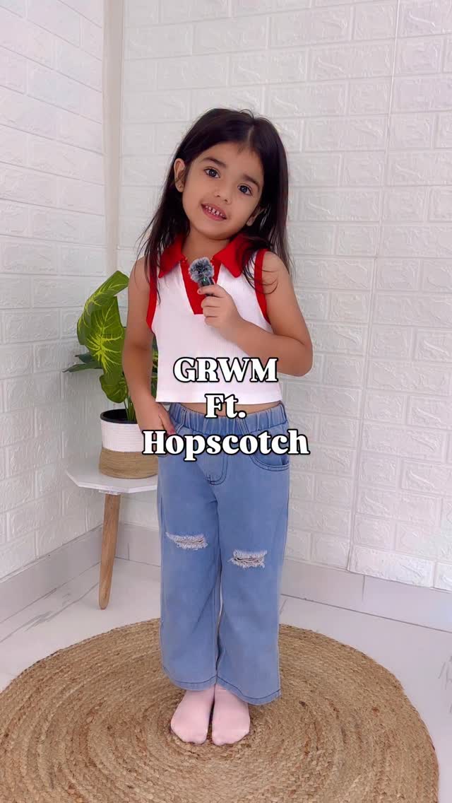 Instagram post by @kiwi_the_angel for Hopscotch. Caption reads: GRWM for a cafe day out the @hopscotch.in way

Use....