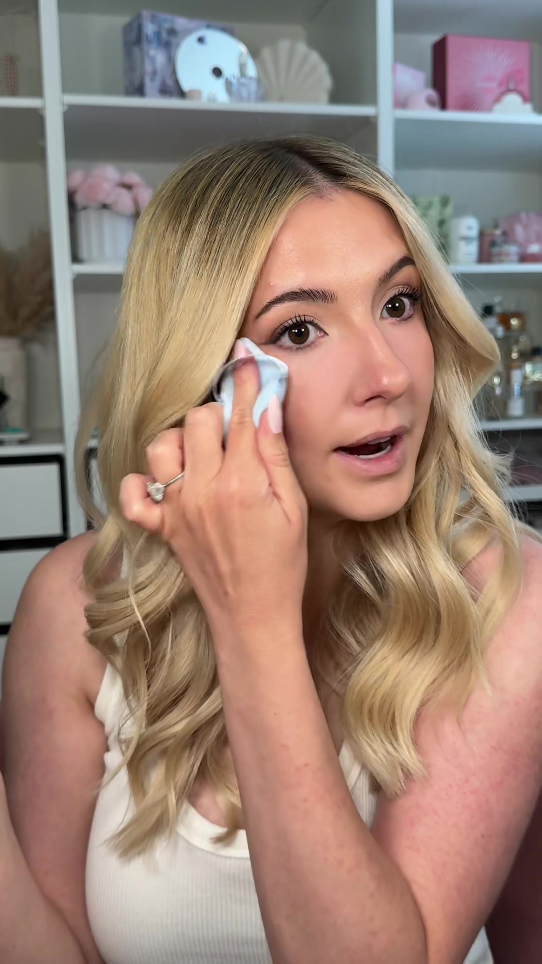 TikTok post by @brooklynkayemakeup for Kosas. Caption reads: @Kosas Cloud Set Powder shade Candy .