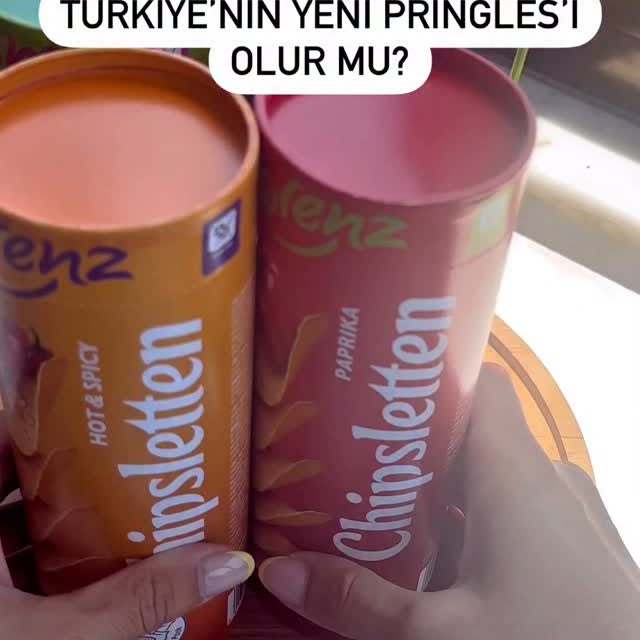 Instagram post by @tadinasilmis for Pringles. Caption reads: 🆕 Pringles’a kafa tutmaya gelen Polonyalı cips....