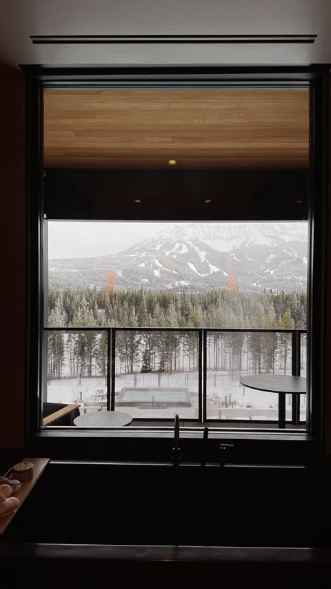 Instagram post by @siffhaider for Notion. Caption reads: [...] and that’s exactly what I’m doing using....