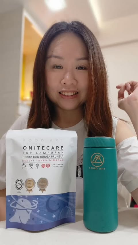 Instagram post by @lobangsiah.sg for WanTwoEatSG. Caption reads: I have been staying up late, nourishing my body....