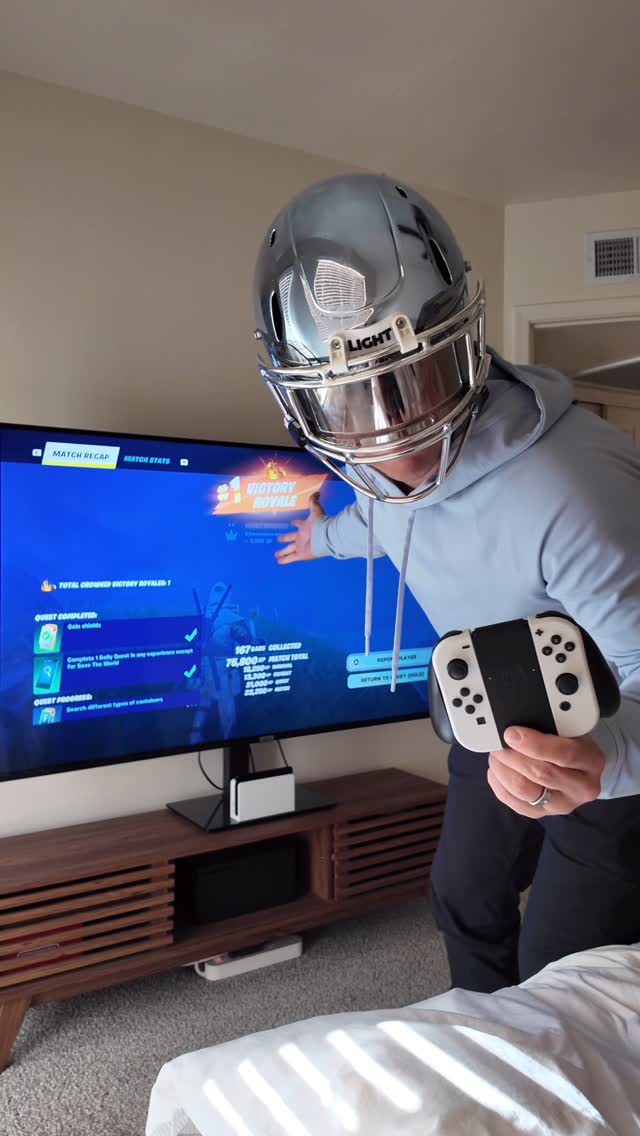Instagram post by @cash_peterman for Epic Games. Caption reads: #EpicPartner #NintendoPartner If I’m on my....