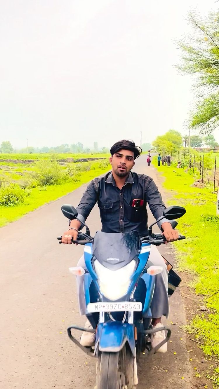 Instagram post by @manojmeena_10 for WinBuzz. Caption reads: @winbuzzofficial visit - : winbuzz.co.in

#aviator....