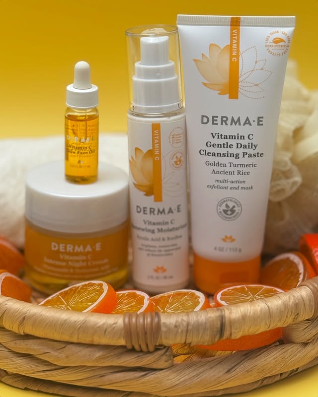 Instagram post by @muaythaijody for DERMA•E. Caption reads: #giftedbyDermaE Results you can ‘C’ with @dermae !....