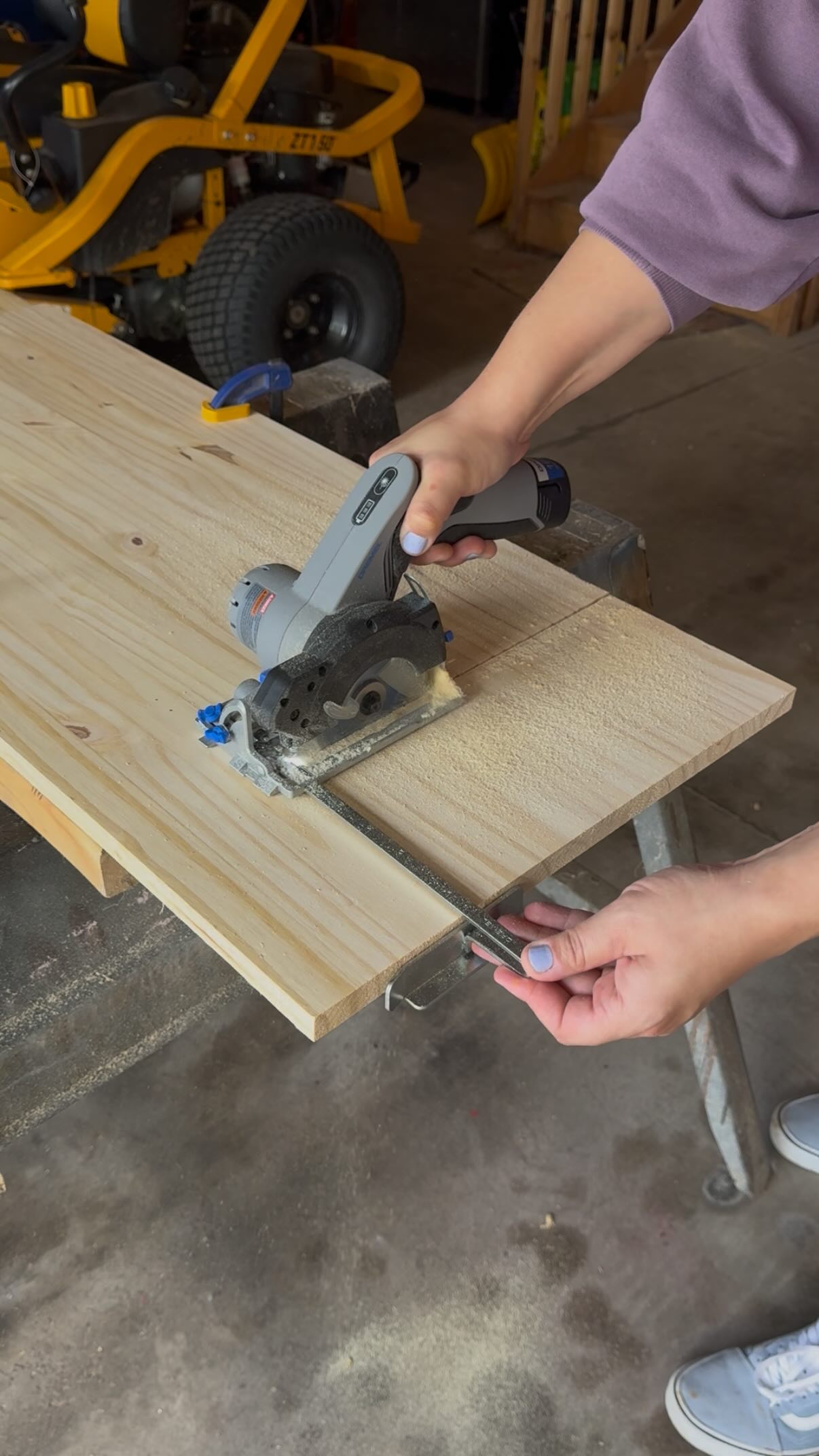 Instagram post by @amandawilsondiy for Dremel. Caption reads: I bought this so I didn’t have to use a circular....