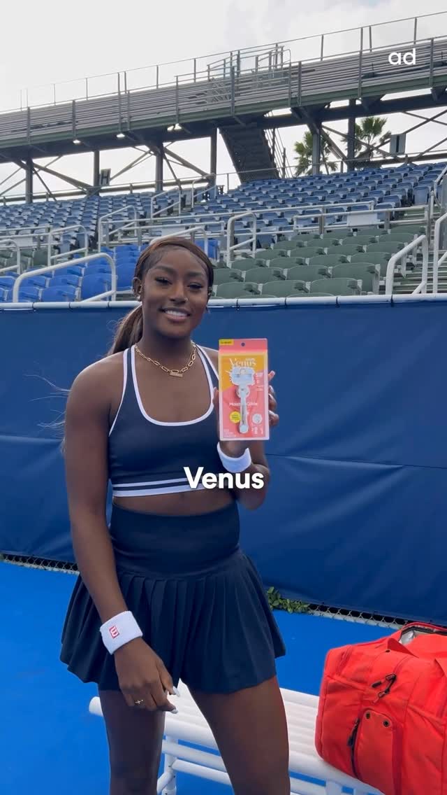 Instagram post by @alycia.parks for Gillette Venus. Caption reads: #ad #VenusPartner I’m always on the move, and the....