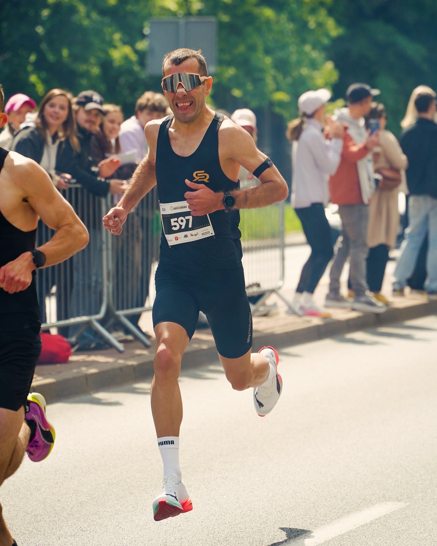 Instagram post by @bartektrenuje for Rough Radical. Caption reads: W kilka dni po @biegsgh zrobiłem trzy fajne....