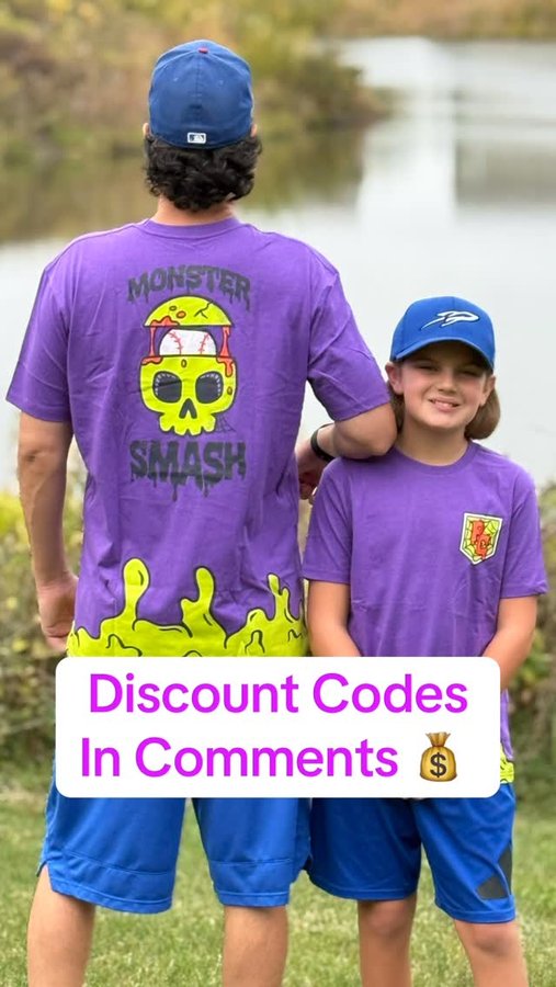 Instagram post by @livewithroman for Plate Crate. Caption reads: Plate Crate Unboxing: Halloween Edition 👻 [...].