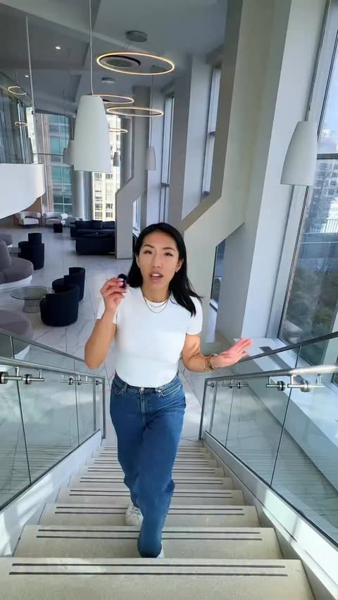 Instagram post by @careerhannah for LinkedIn. Caption reads: I’m partnering with @linkedin to share something I....