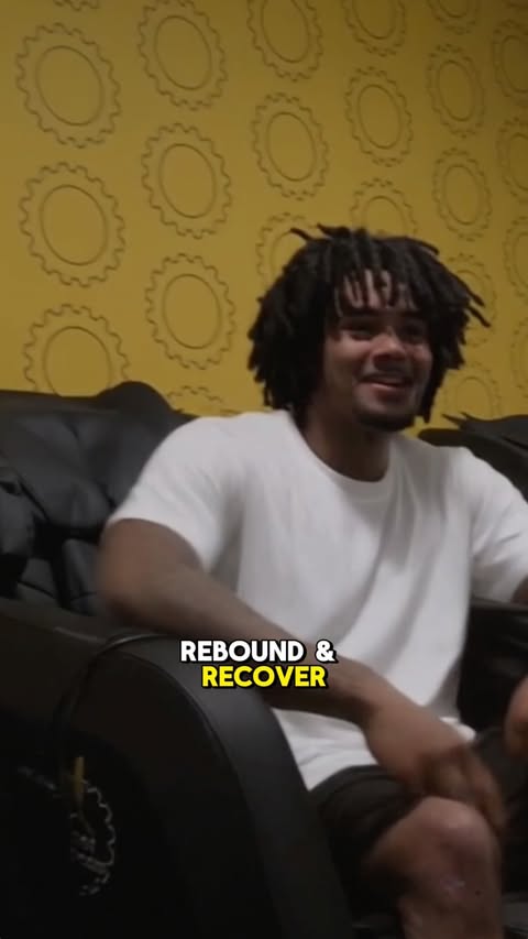 Instagram post by @elllio for Planet Fitness. Caption reads: [...] Rebound & Recover like me at the....