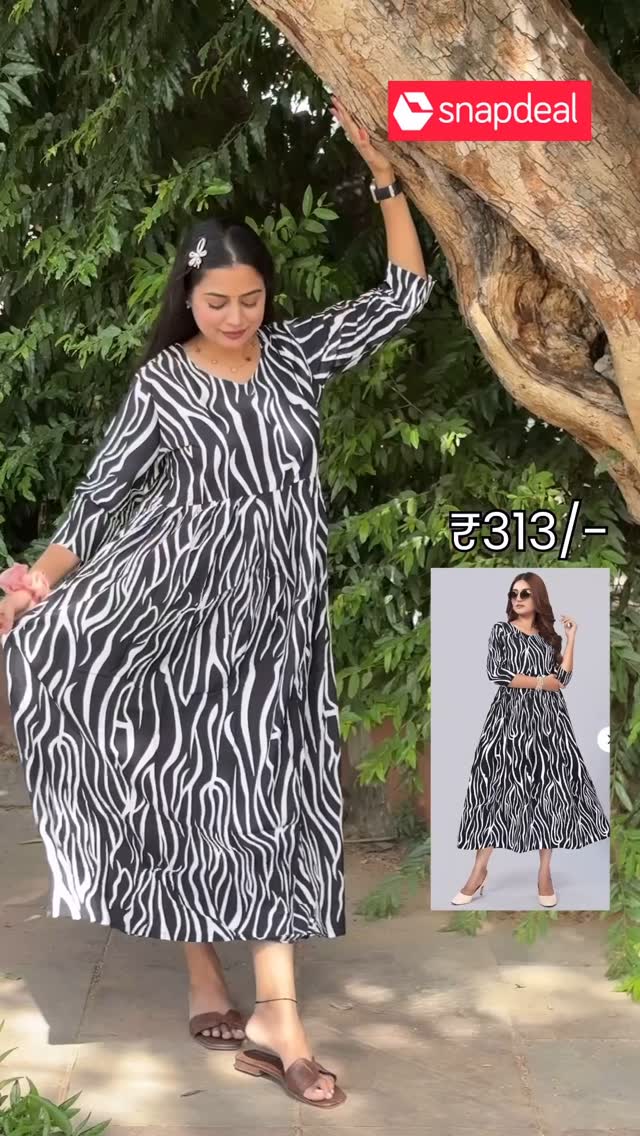 Instagram post by @thedesiqueen_official for Snapdeal. Caption reads: Step out in style with these fabulous dresses! 💃....