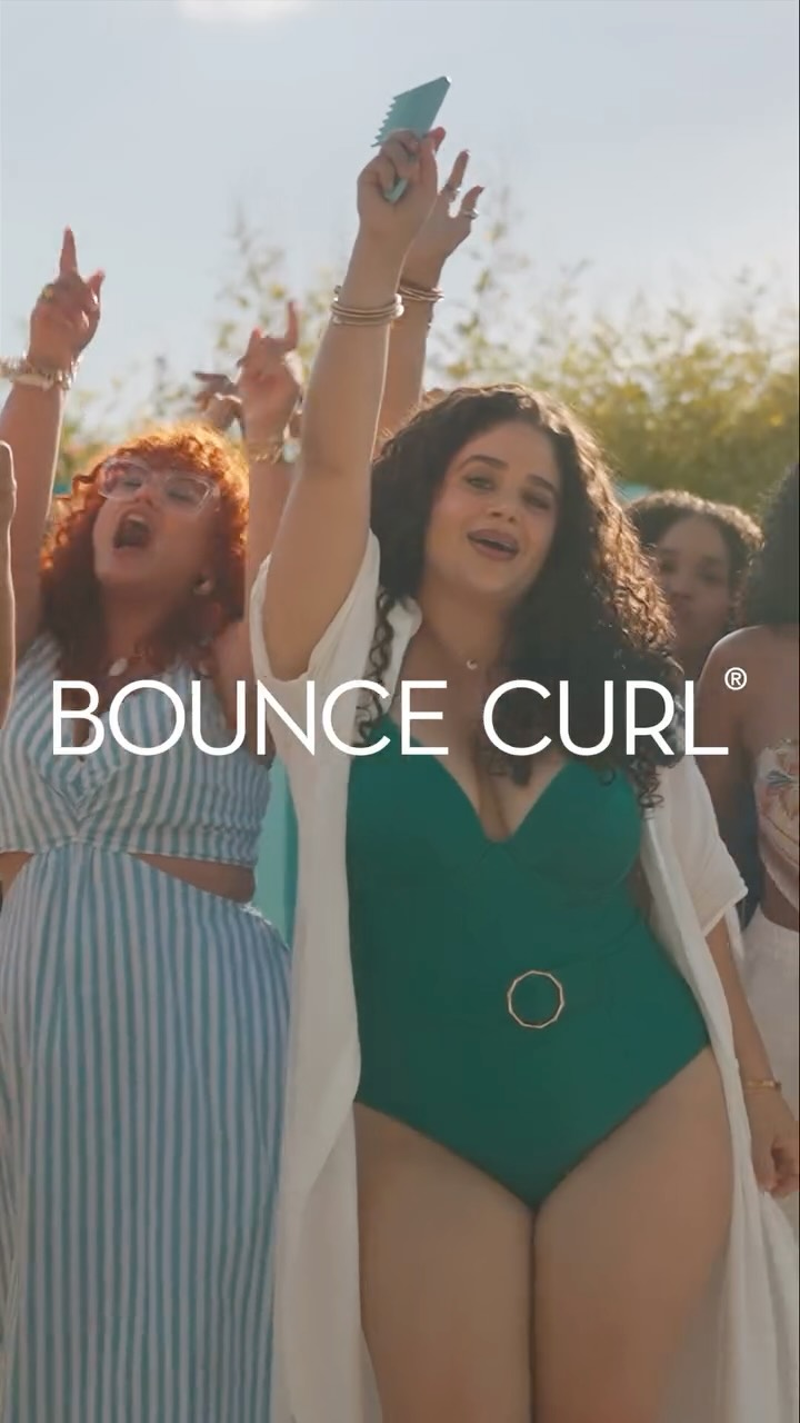 Instagram post by @herbalmmo for BounceCurl. Caption reads: Bounce by the Pool ☀️💦

Bringing the heat to the....
