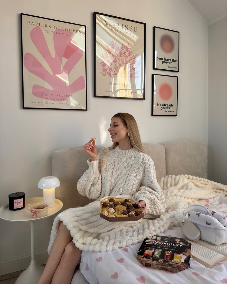 Instagram post by @msmadeleine_ for BrandLift Influencer Marketing 4.0. Caption reads: moja rozgrzewająca przyjemność na mroźne wieczory....