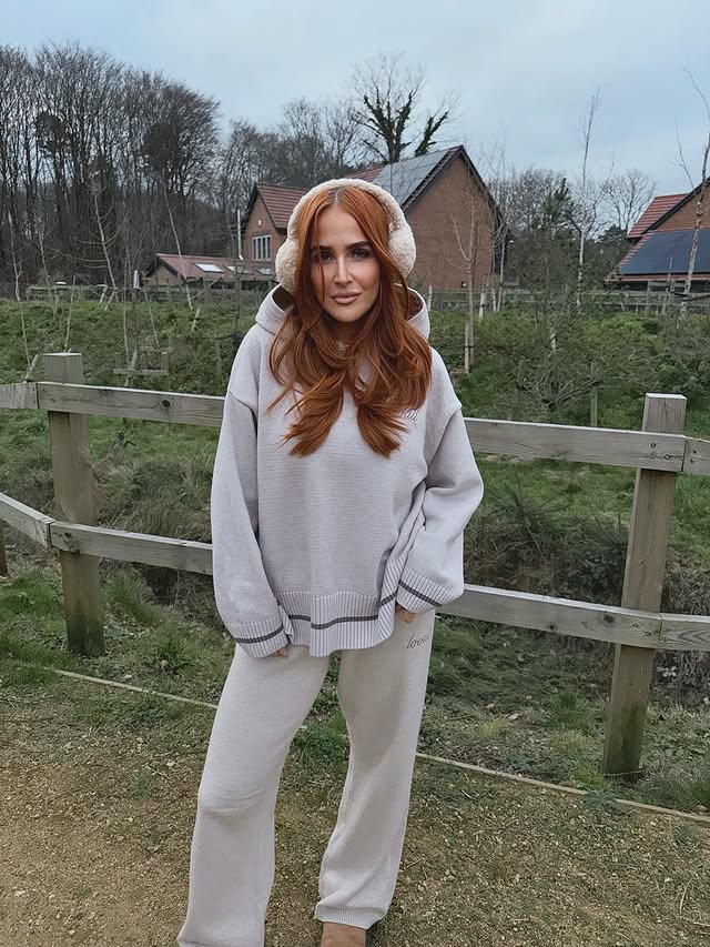 Instagram post by @_sjlouise for LOVALL. Caption reads: [...] Day lounge sets and winter....