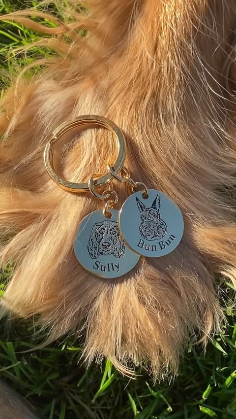 Instagram post by @butterscotch.and.sully for Pupring. Caption reads: [...] is this necklace & keyring from @pupring....