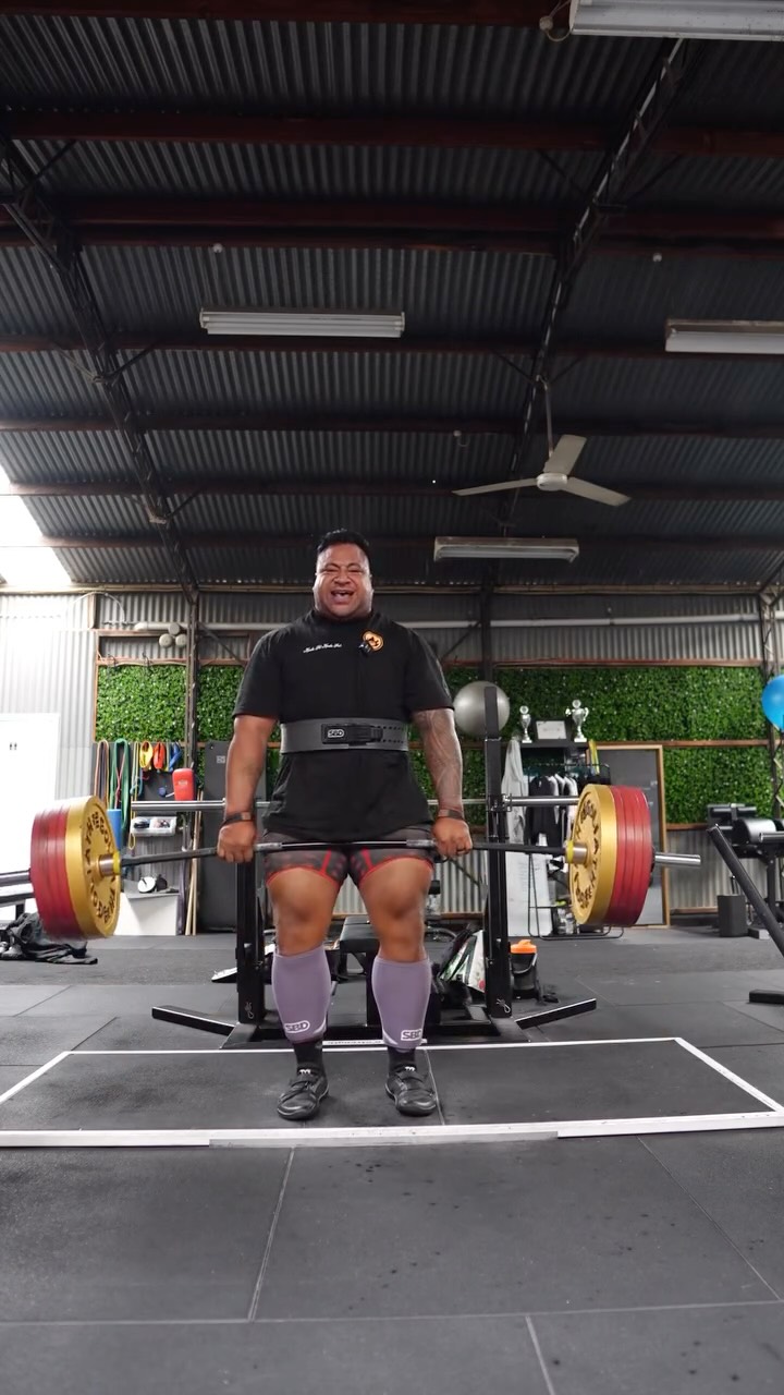 Instagram post by @manletmorrison for Kinda Fit Kinda Fat. Caption reads: [...] 

SPONSORS
@citystrength....