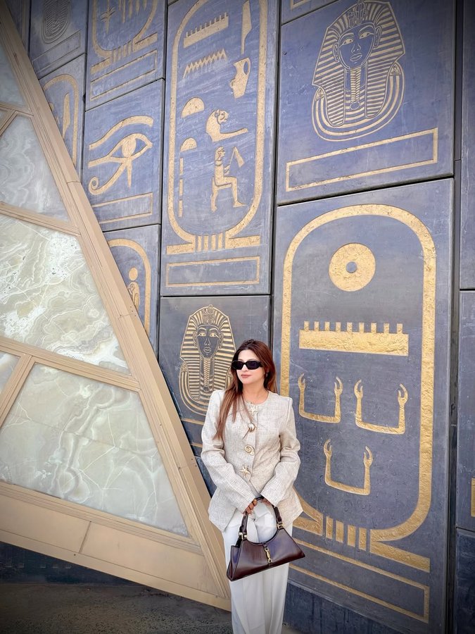 Instagram post by @rijamaliik for Cider. Caption reads: Serving looks while exploring ancient. ✨

Blazer....