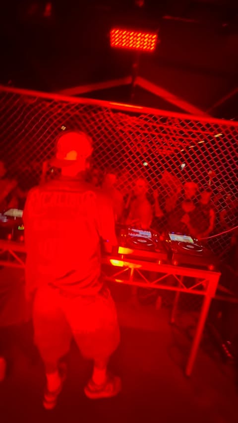 Instagram post by @sammylamarca for Smirnoff. Caption reads: [...] vibes at @beyondthevalleyfest for @smirnoff.