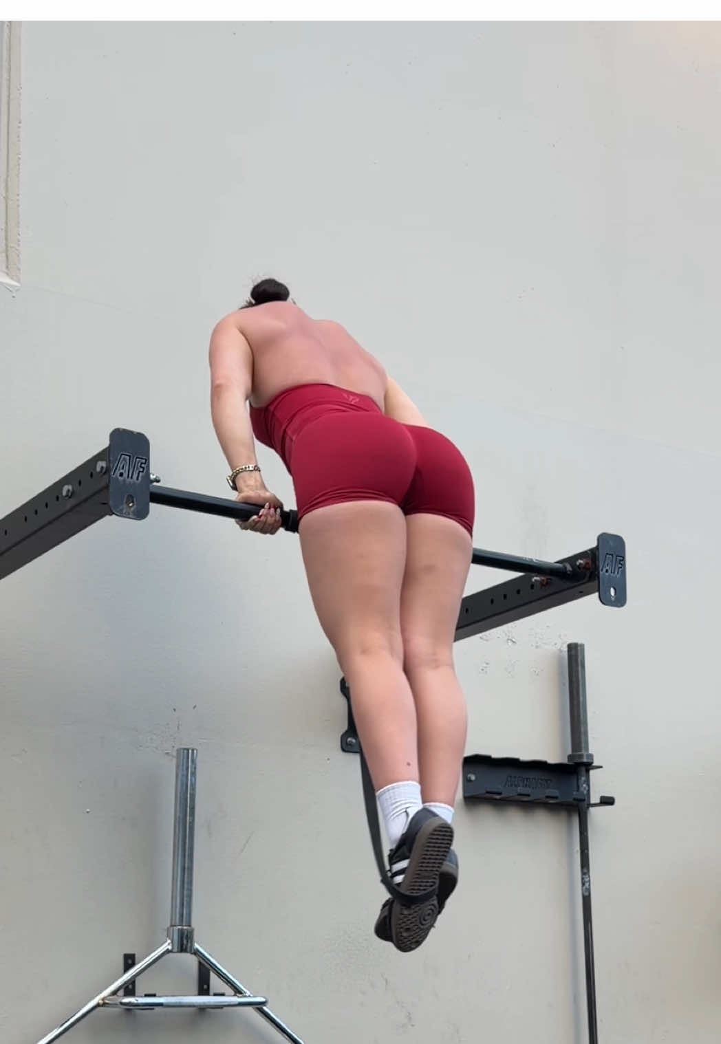 TikTok post by @rotemzoharr for KeepThatPump. Caption reads: Sexy girls are strong @KEEPTHATPUMP dc. Rotem....