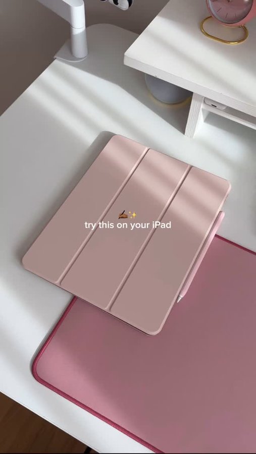 Instagram post by an influencer for Templix. Caption reads: [...] Ripple wallpaper pack @templixstudio Screen....