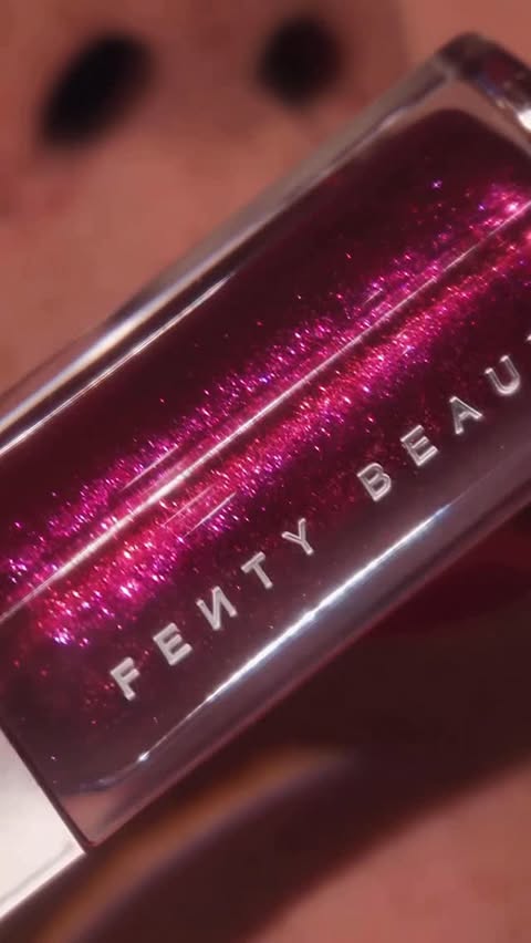 Instagram post by @olgadann for Fenty Beauty. Caption reads: holiday lips ❤️✨
⠀⠀
used: @fentybeauty the mvp....