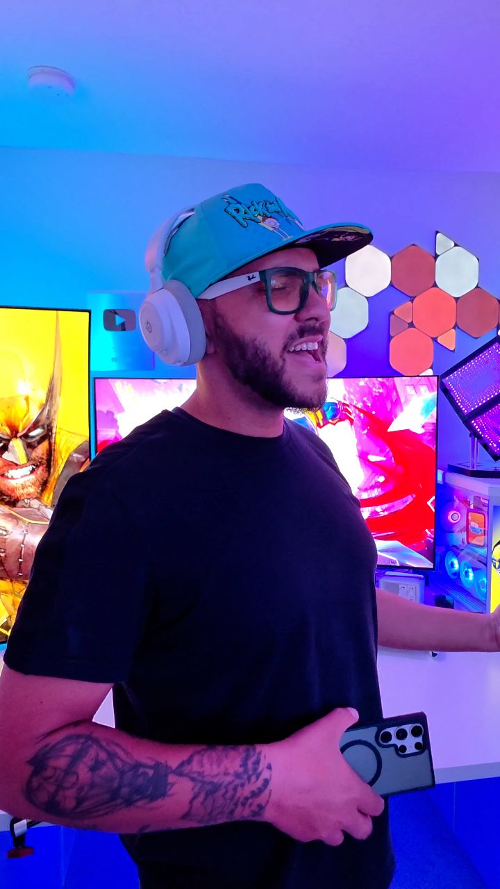 Instagram post by @maccagames for SteelSeries. Caption reads: Arctis Nova 7 Wireless Gen 2 👌

The award-winning....