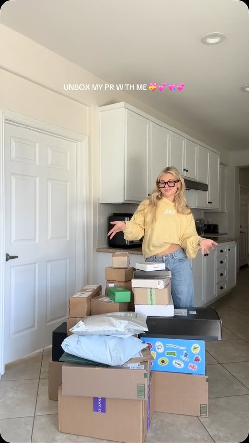 Instagram post by @miahowerton for Caliray. Caption reads: [...] ofc @talentnation 🤞🏼 @dandyworldwide....